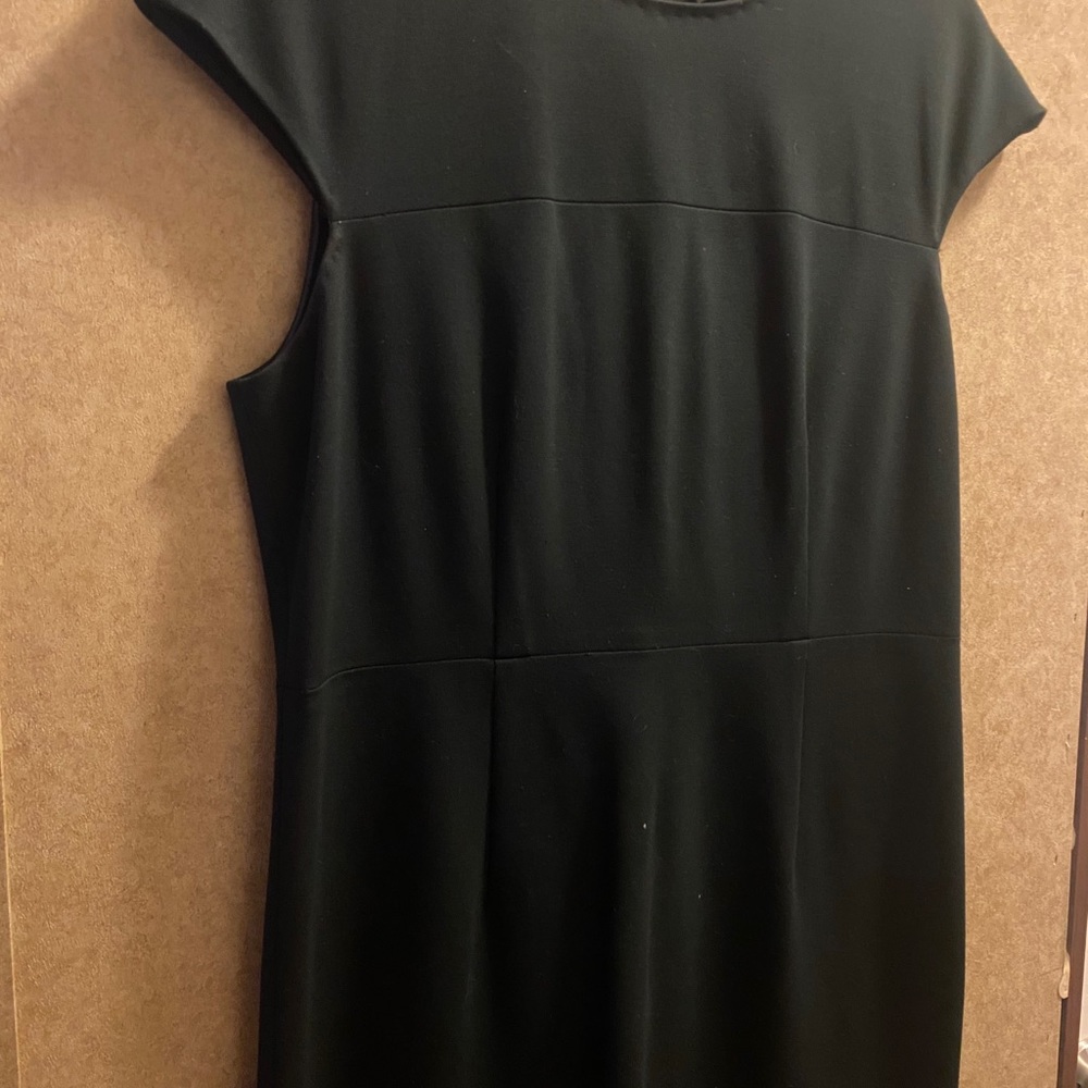 DVF - Picture 3 of 4